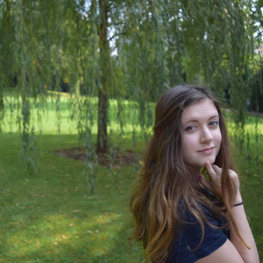 Meet your Posher, Ellen